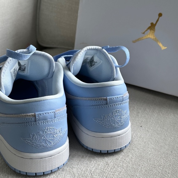 Air Jordan 1 Low - Picture 5 of 6